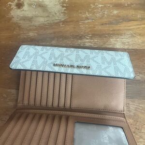 Michael Kors Cream and Tan Card Holder